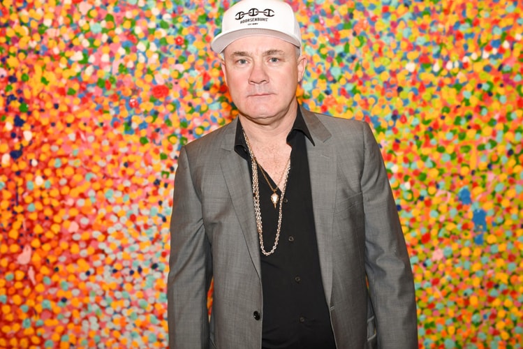 Best Art Drops: Free Damien Hirst Print, 'Robot Surf' Sculpture & More