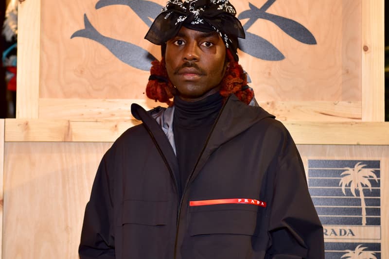 Blood Orange Charcoal Baby Negro Swan