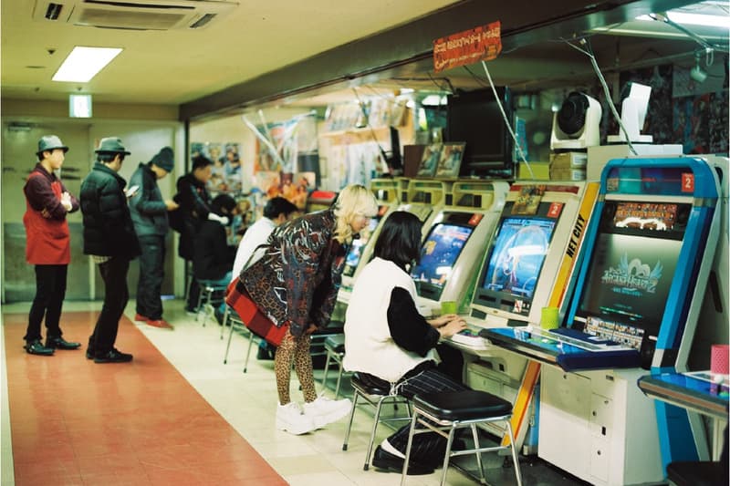 doublet 2018 Fall/Winter Lookbook Lookbooks Fashion LVMH Prize winner Masayuki Ino outwear jacket coat wendys hamburger track pants packaging foil metallic silver the painting cheetah tiger leather moto biker spa resort robe dog