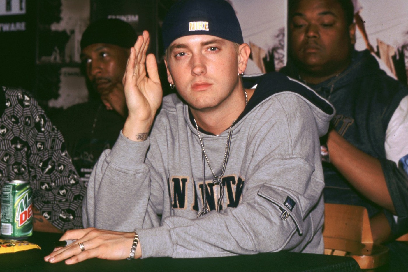eminems-recovery-goes-platinum-in-two-weeks