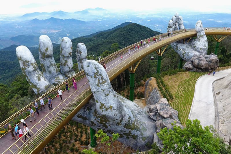 golden bridge ba na hills vietnam Thien Thai Garden architecture design sculptures