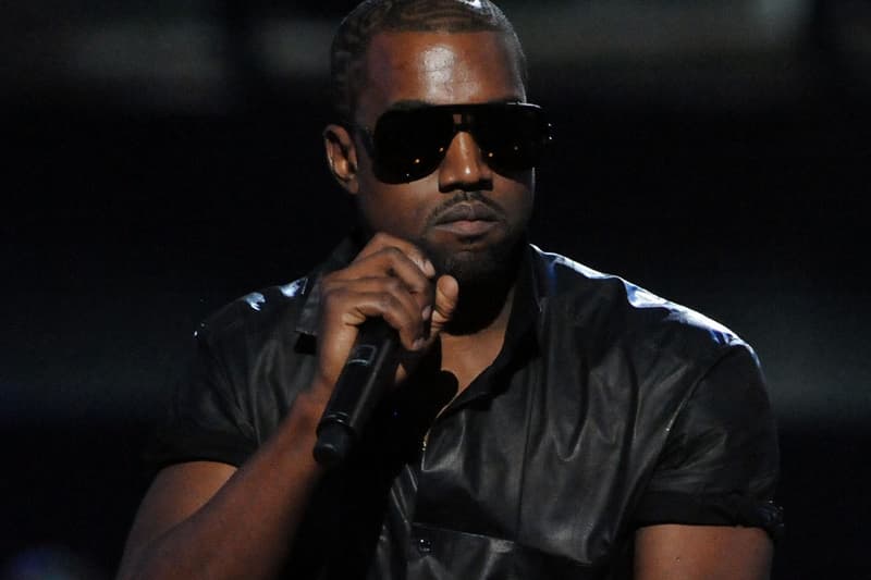 kanye-west-performs-for-twitter