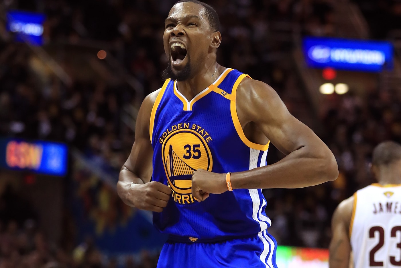 kevin-durant-signs-with-the-golden-state-warriors