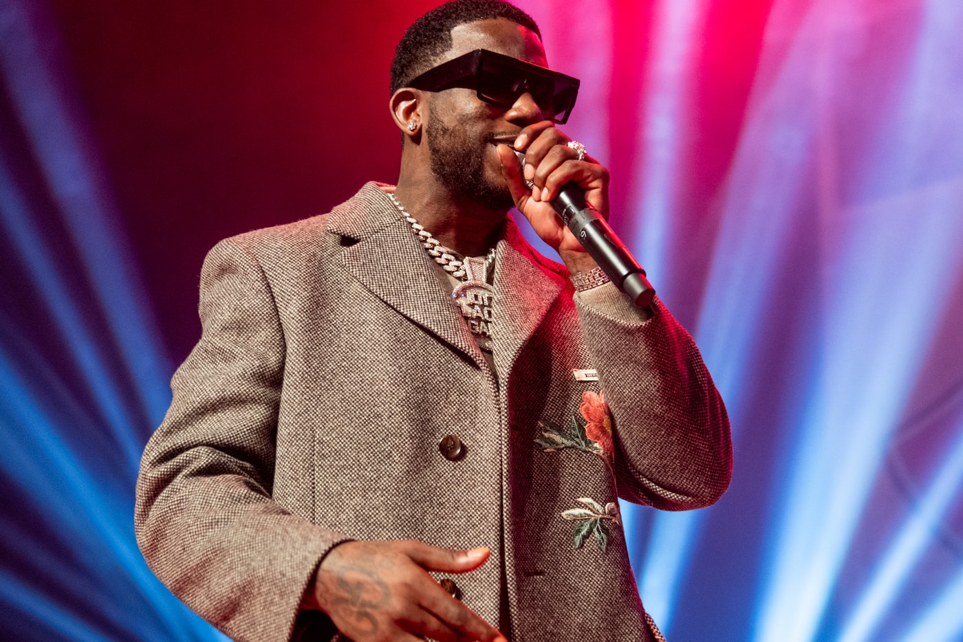 listen-to-gucci-mane-and-kanye-wests-new-single-pussy-print