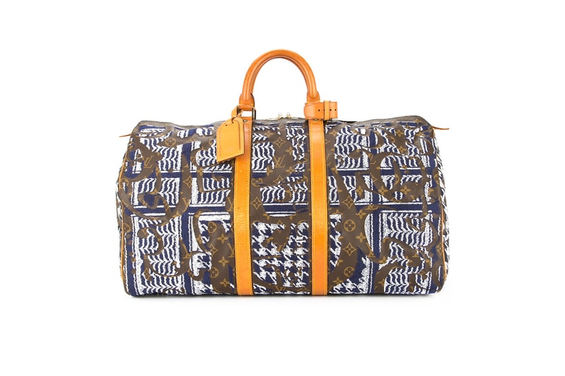 are mini backpacks in style 2022 How To Wear A Mini Backpack  And Make It Look Good