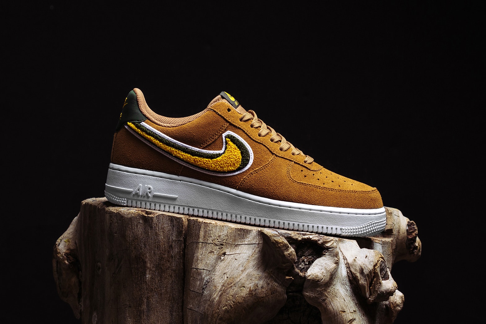 Nike's Air Force 1 07 LV8 Muted Bronze Chenille Swoosh