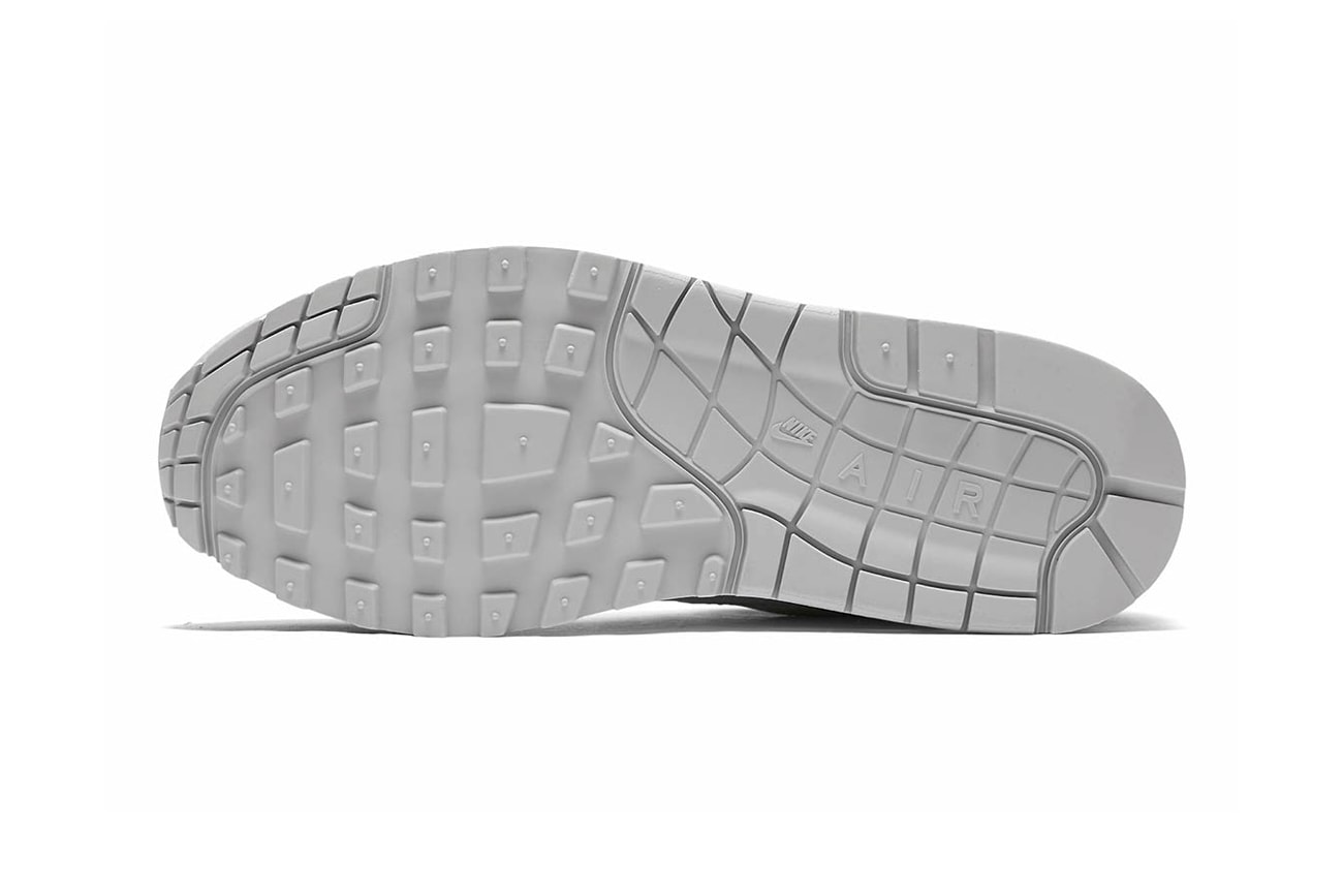 Nike Air Max 95 Premium Black Silver shimmer colorway sneaker footwear
