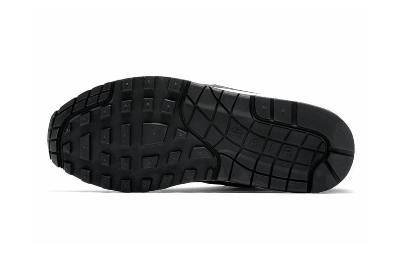 Nike Air Max 95 Premium Black Silver shimmer colorway sneaker footwear