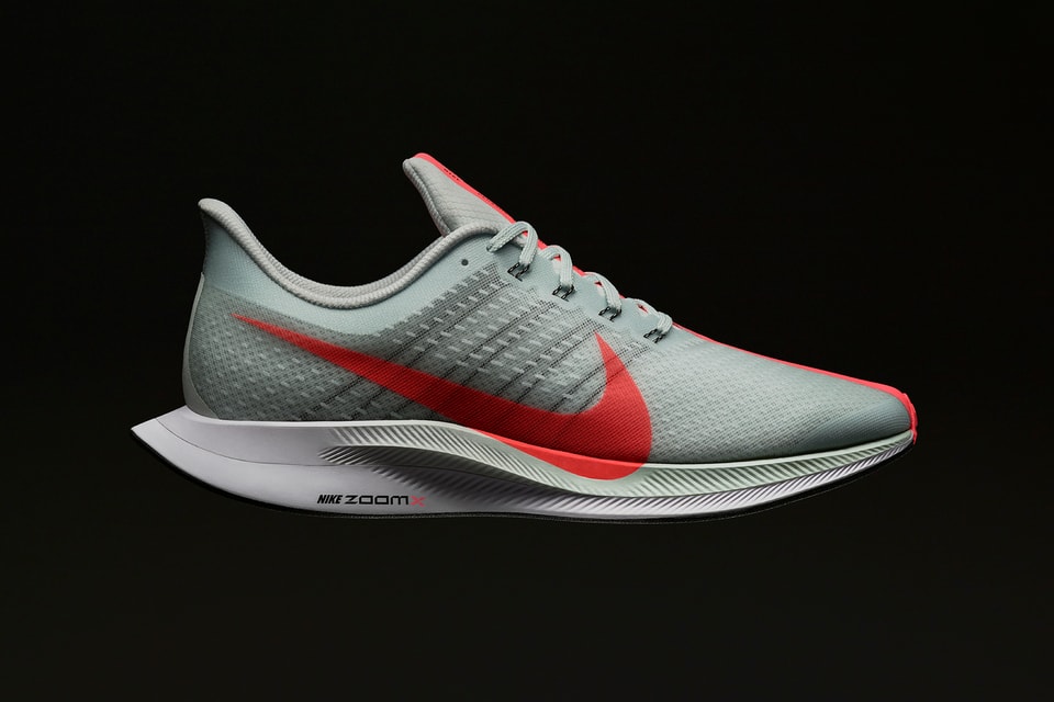 Met bloed bevlekt Beweegt niet regionaal Nike Zoom Pegasus Turbo First Look | Hypebeast