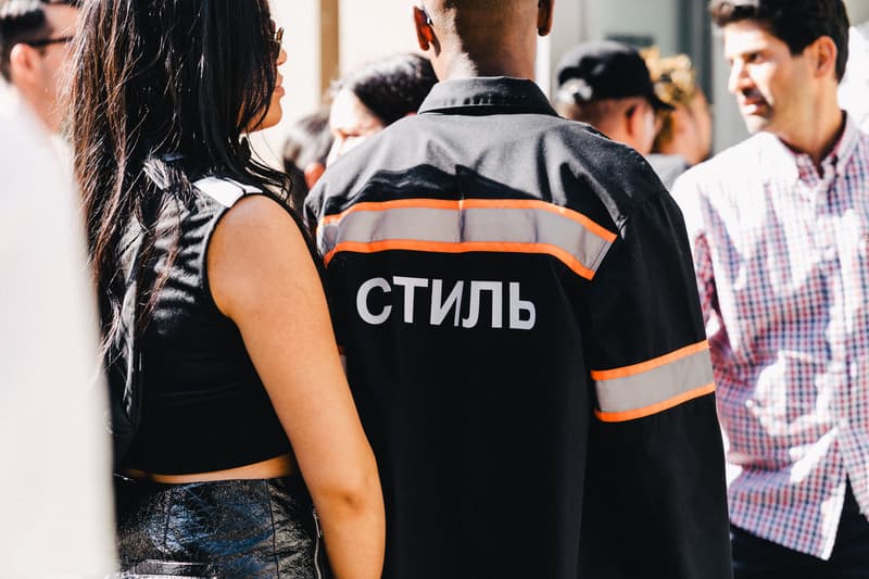 new york fashion week spring summer 2019 city street style snap photograph balenciaga nike off white ufc blue white air jordan 1 prada shirt leather vest floral tropical pattern football soccer jersey comme des garcons pink sneaker bapesta desert rat black