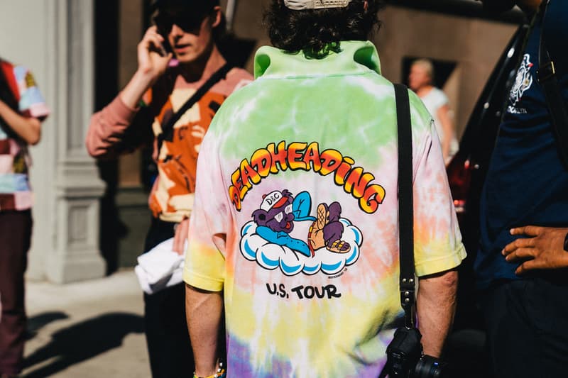 new york fashion week spring summer 2019 city street style snap photograph balenciaga nike off white ufc blue white air jordan 1 prada shirt leather vest floral tropical pattern football soccer jersey comme des garcons pink sneaker bapesta desert rat black