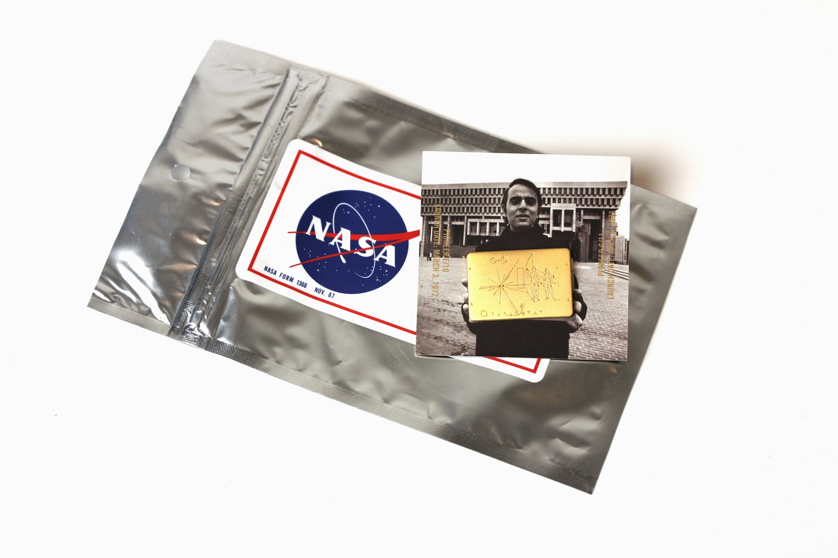 duane king pintrill pioneer 10 plaque pin nasa accessories