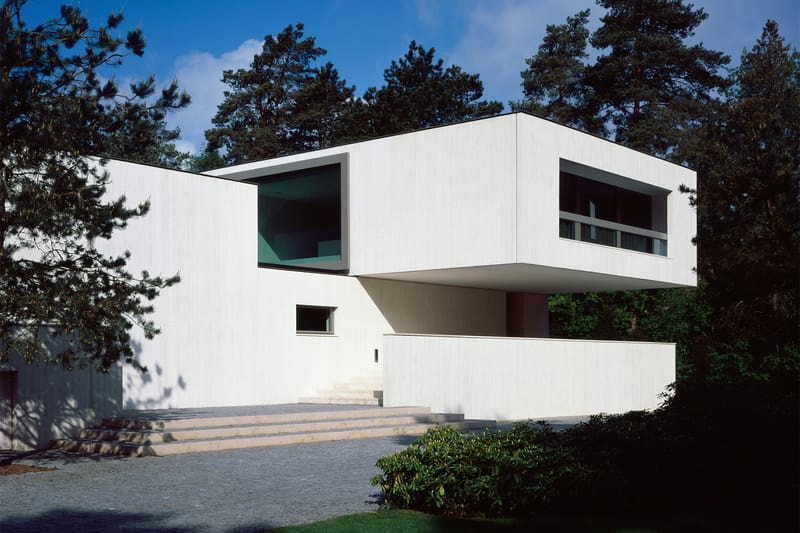 The Villa Waalre Brings Nature to the Netherlands