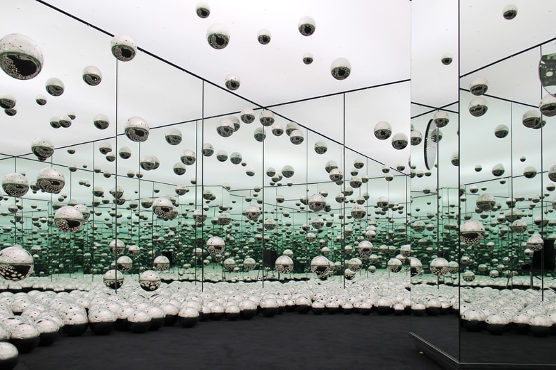 wndr museum yayoi kusama infinity mirror room installation artwork chicago