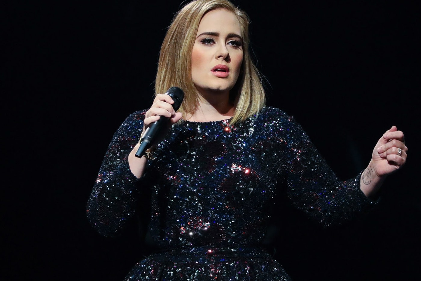 adele-declined-offers-2017-super-bowl-halftime-show