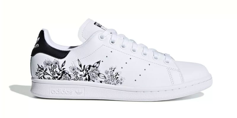 stan smith with flowers