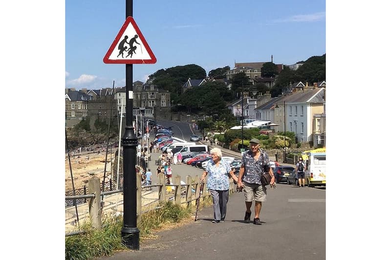 banksy street sign public artwork clevedon england street art