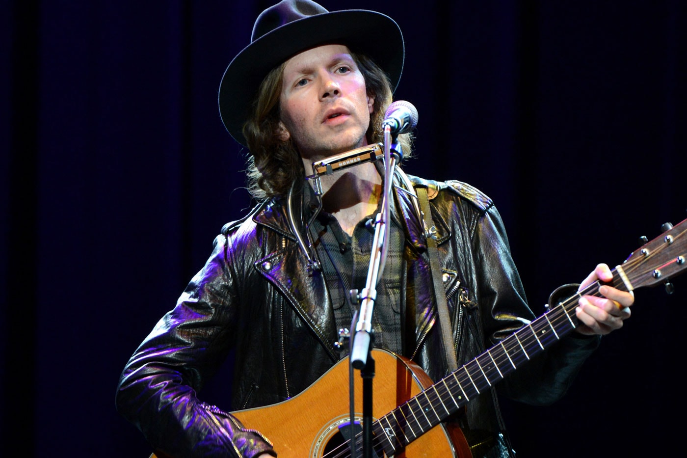 Beck featuring Thurston Moore & Tortoise - One Man's Dream (Yanni Cover) (Video)