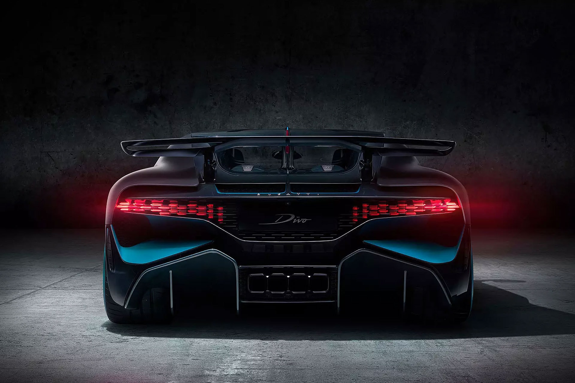 Bugatti Divo Photos 1500 Horsepower Release 40 Made