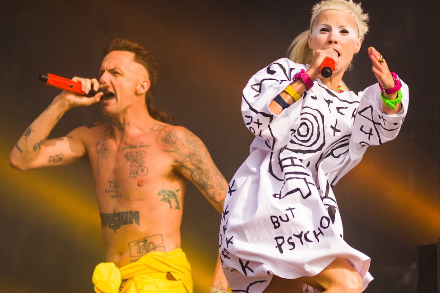 die-antwoord-suicide-squad-stole-style
