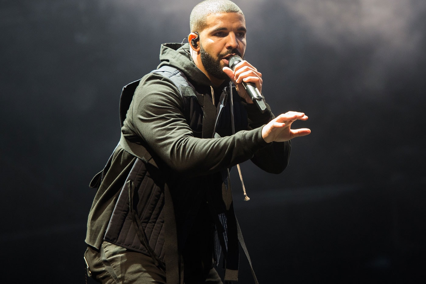 Drake Previews a Verse From 'Views From The 6' Verse at J. Cole's Concert