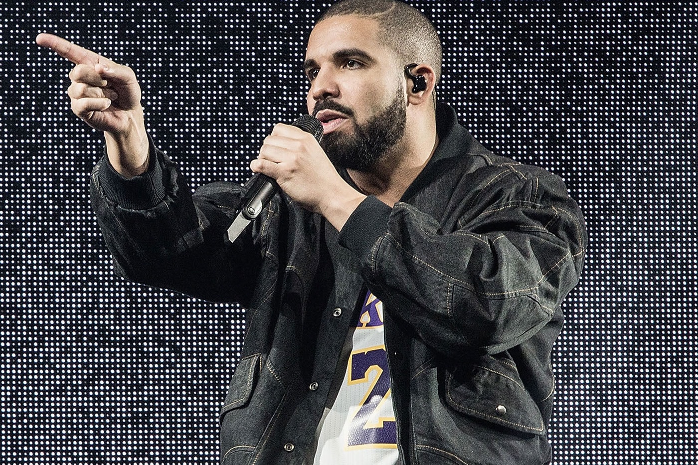 Drake Talks R&B-Mixtape & Regrets On Thank Me Later