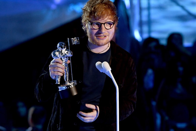Ed Sheeran VMA Artist of the Year Award