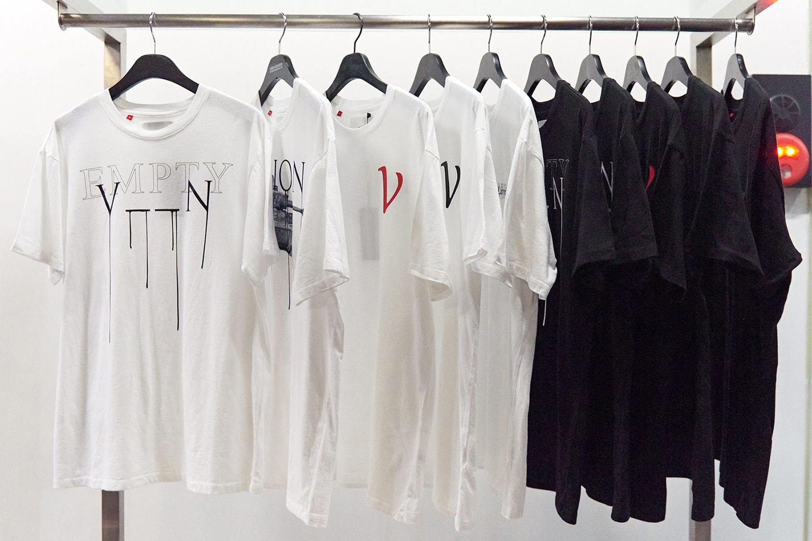 EMPTY ROOM Seoul HIDE STORE Closer Look Inside Pop Up Shop Opening Soon Clothing Collection Fashion Comme Des Garcons Junya Watanabe Maison Margiela Number Nine Raf Simons Skoloct TAKAHIROMIYASHITA TheSoloIst UNDERCOVER