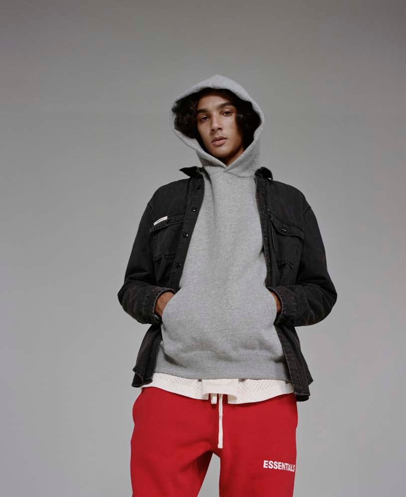 ESSENTIALS Fall winter 2018 Campaign Converse Sneakers imagery colorways drop release date info pacsun collaboration hoodies shirts sweaters leggings shorts denim jeans jackets hoodies tees branding logos jerry lorenzo fear of god fog