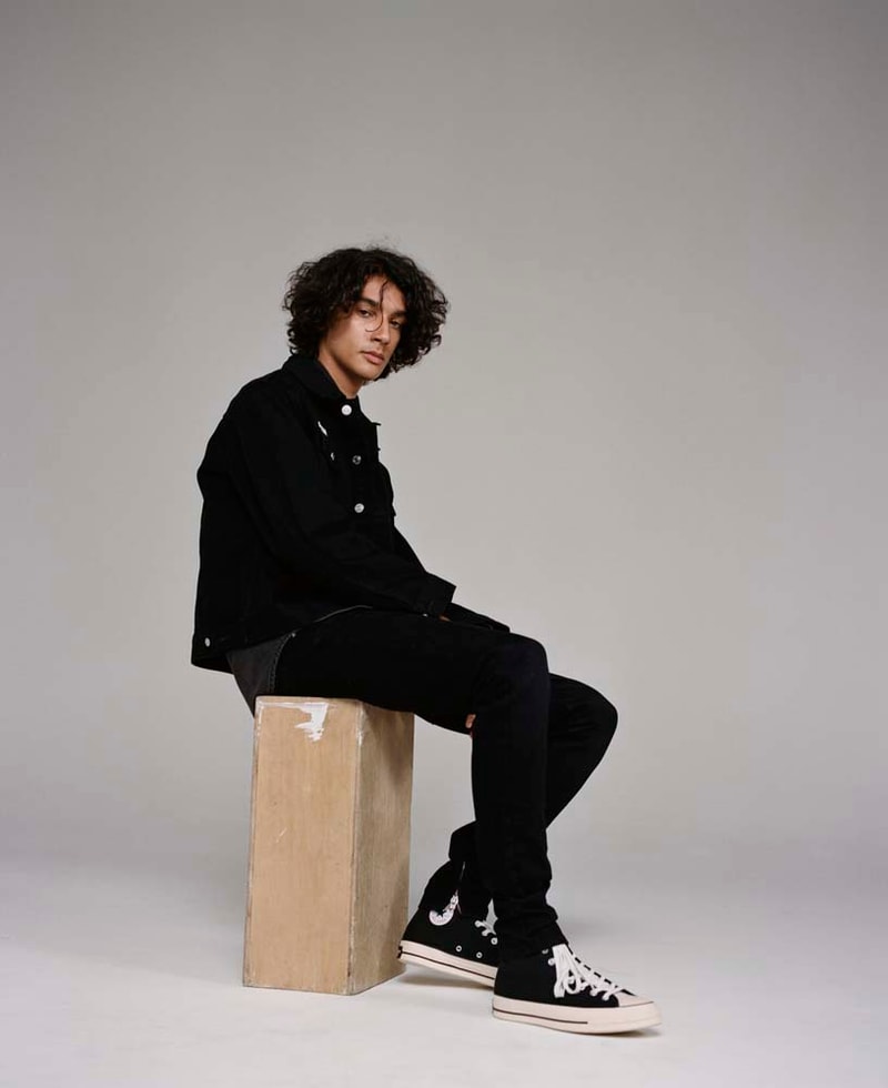 ESSENTIALS Fall winter 2018 Campaign Converse Sneakers imagery colorways drop release date info pacsun collaboration hoodies shirts sweaters leggings shorts denim jeans jackets hoodies tees branding logos jerry lorenzo fear of god fog