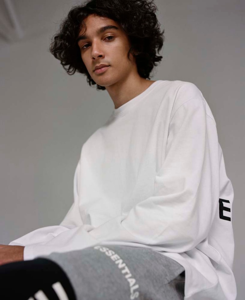 ESSENTIALS Fall winter 2018 Campaign Converse Sneakers imagery colorways drop release date info pacsun collaboration hoodies shirts sweaters leggings shorts denim jeans jackets hoodies tees branding logos jerry lorenzo fear of god fog