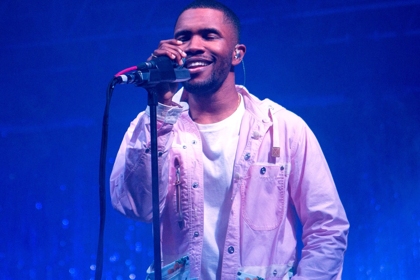 frank-ocean-boys-dont-cry-resell-price-1000