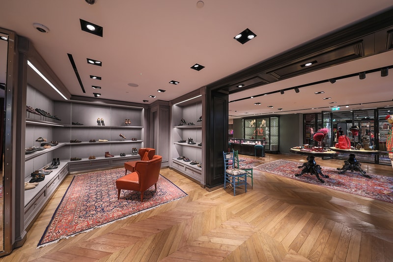 Gucci London Sloane Street Flagship Store Inside Newly Renovated 1200 Square Meters Two Floors Mens Womens Ready-to-wear Accessories Handbags Luggage Footwear Jewellery Watches Eyewear Décor Collection Dapper Dan Alessandro Michele Customization Personalization