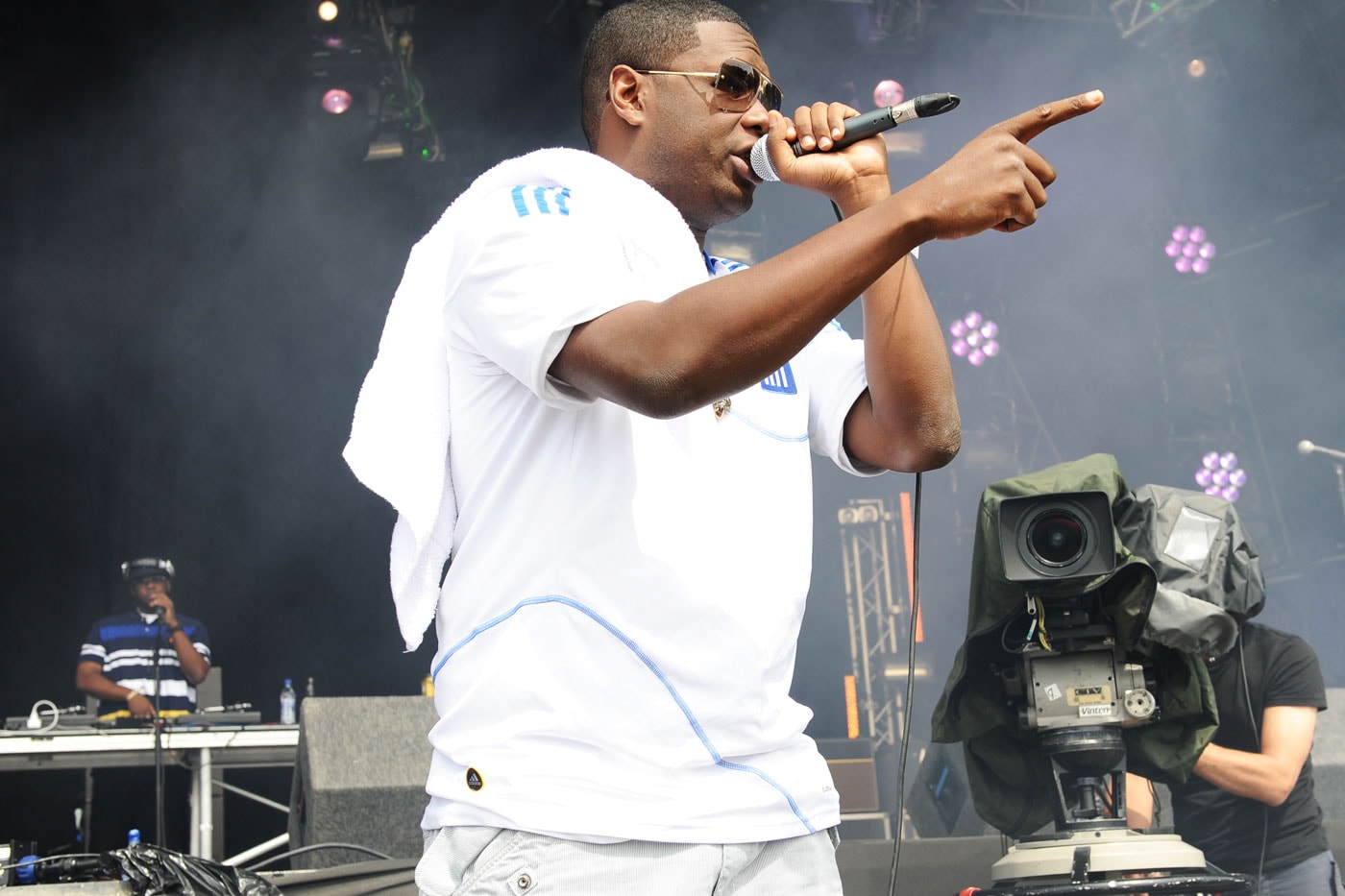 Jay Electronica Believes the Rap Game Is "Full of Cowards"