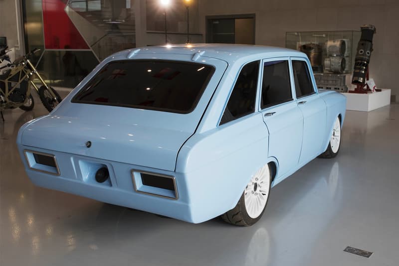 Kalashnikov Electric Supercar CV-1 Prototype Russian Blue IZh 2125 kombi concept vehicles