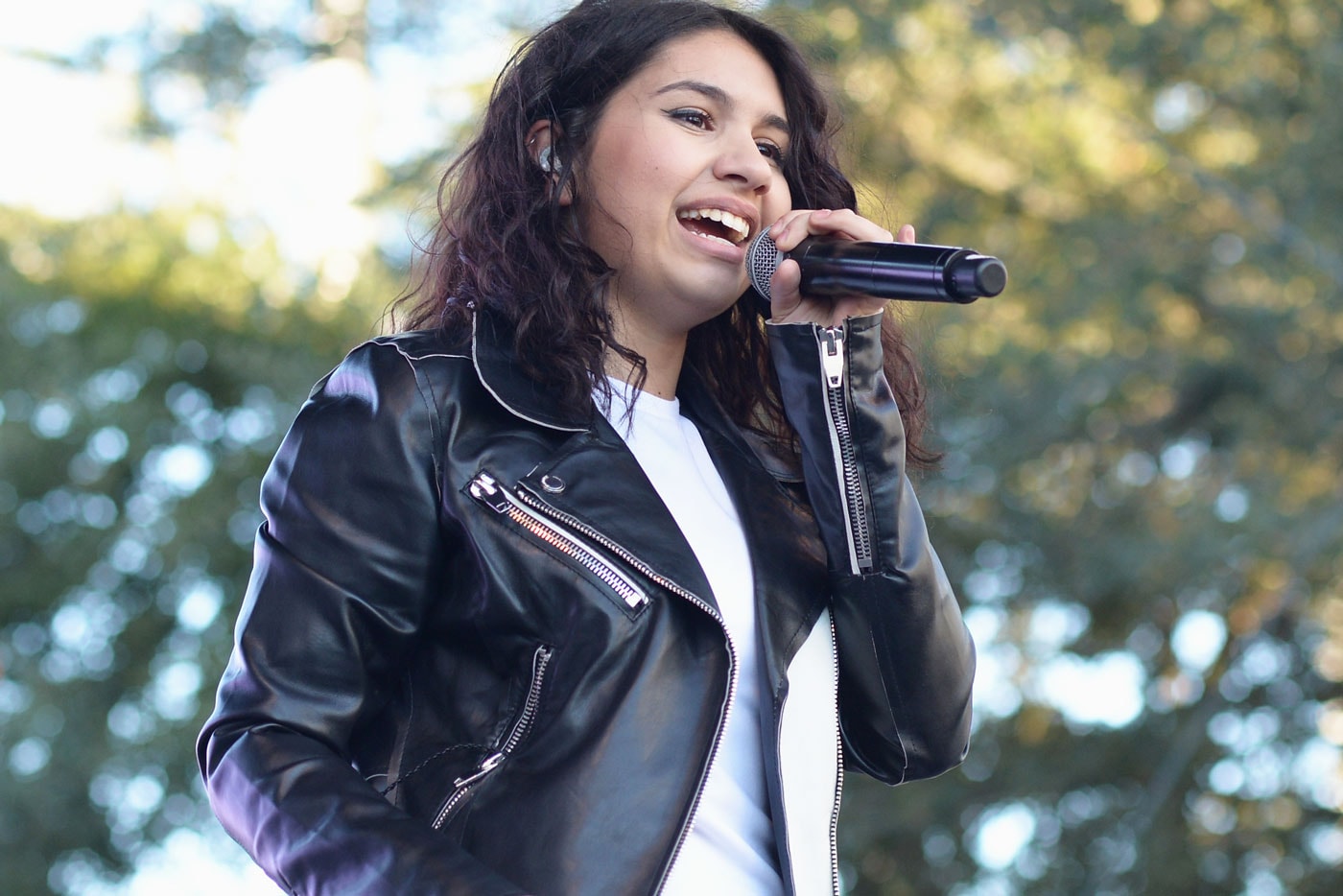 Listen to Alessia Cara's Debut EP 'Four Pink Walls'