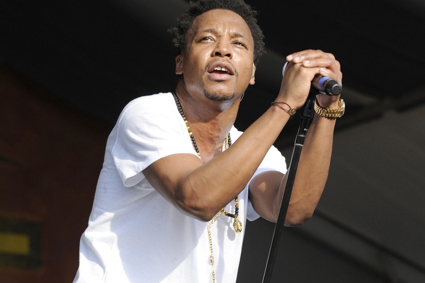 lupe-fiasco-pick-up-the-phone-video