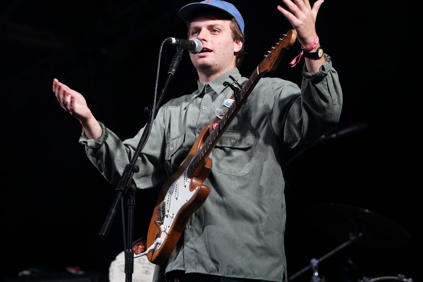 Mac DeMarco Covers Eric Clapton's "Change The World"