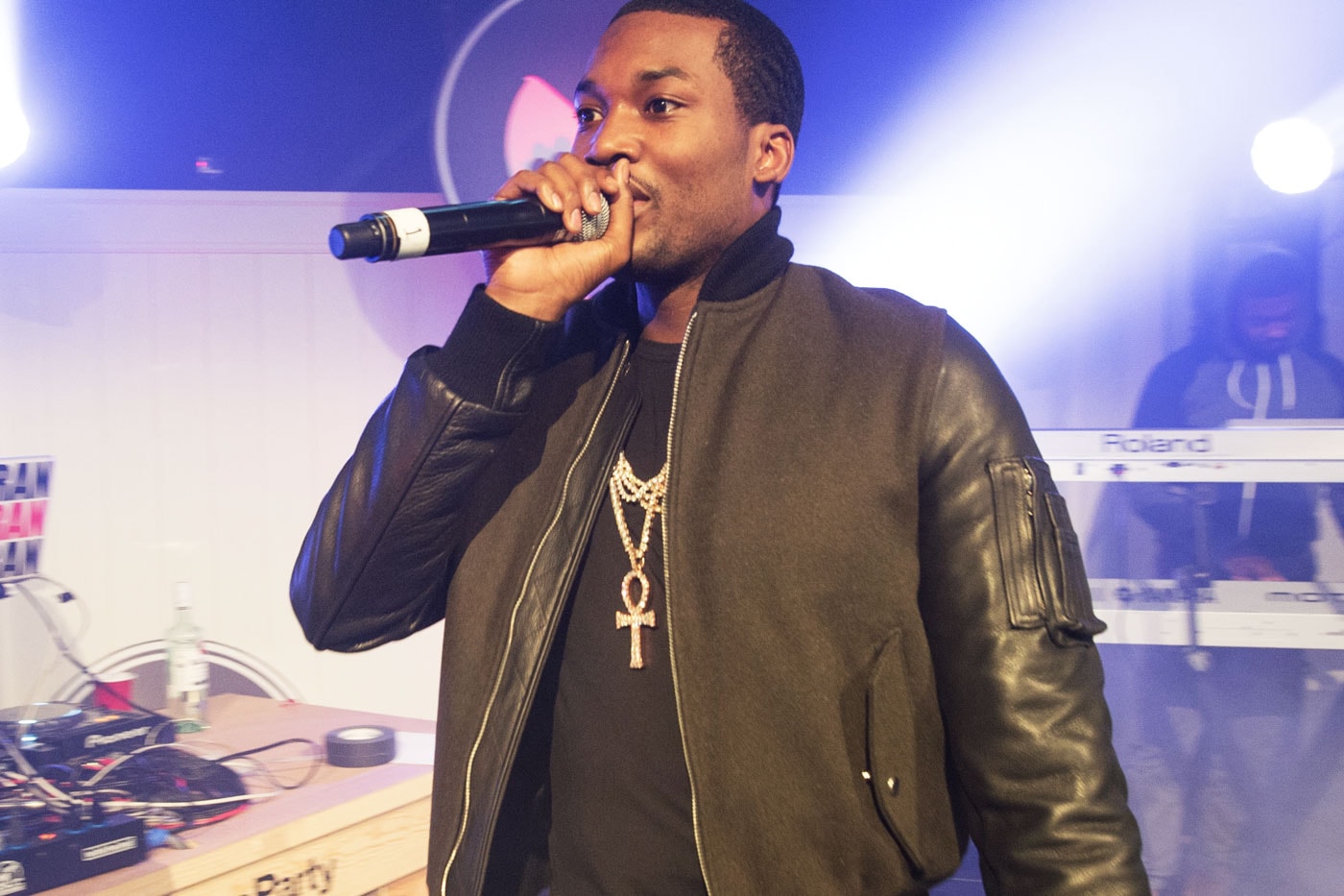 Meek Mill Removes "Wanna Know" Off His SoundCloud