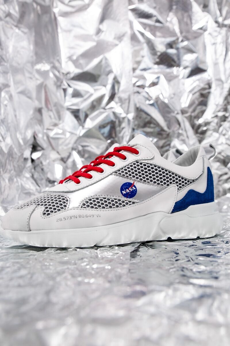 mercer amsterdam nasa sneakers collaboration 2018 fall winter white blue grey red black apollo 11 shoes