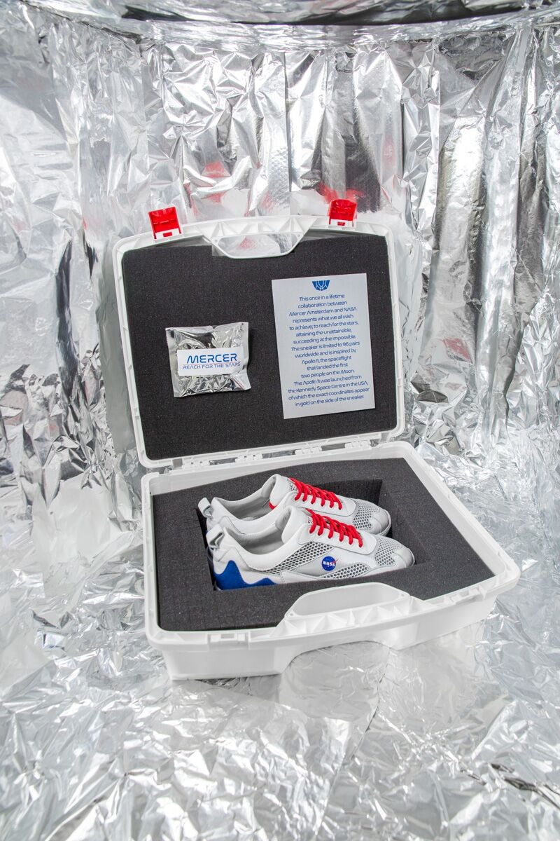 mercer amsterdam nasa sneakers collaboration 2018 fall winter white blue grey red black apollo 11 shoes