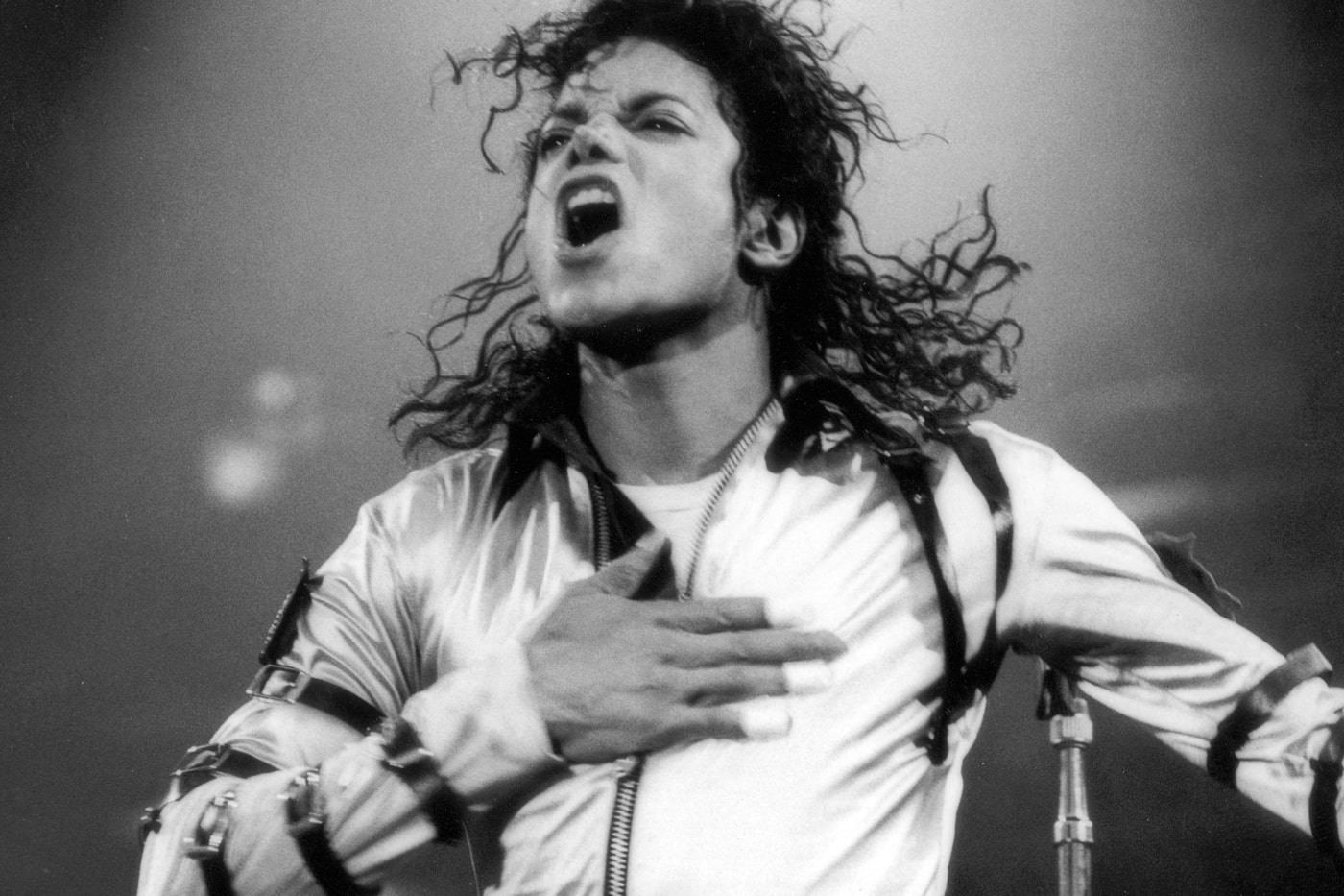 Michael Jackson Thriller Billboard 200 Chart 2017 300 Weeks Record MJ