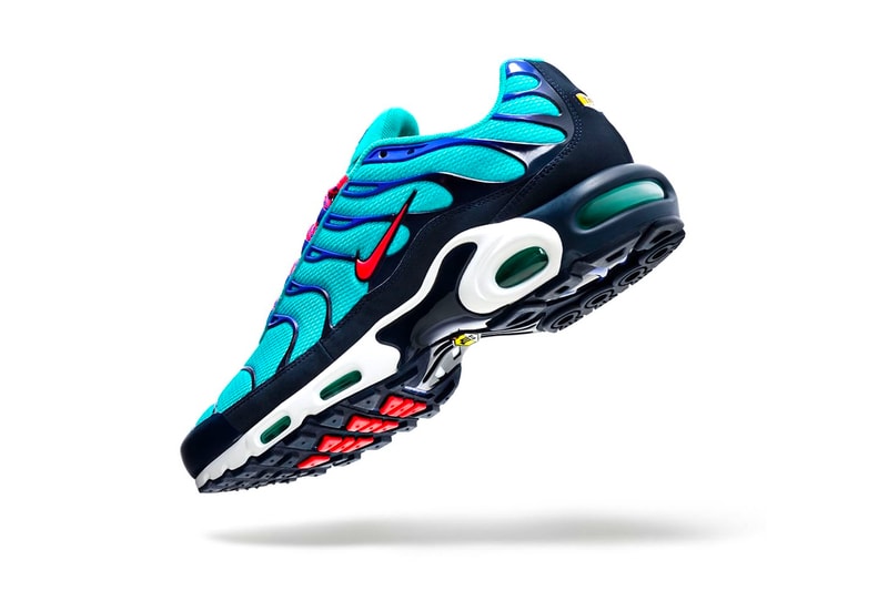 nike discover your air pack air max plus