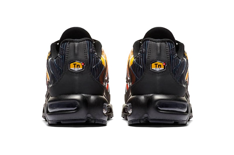 Nike Air Max Plus SE black orange