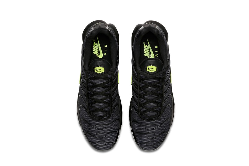 nike air max plus night ops black volt glow wolf grey 2018 footwear nike sportswear