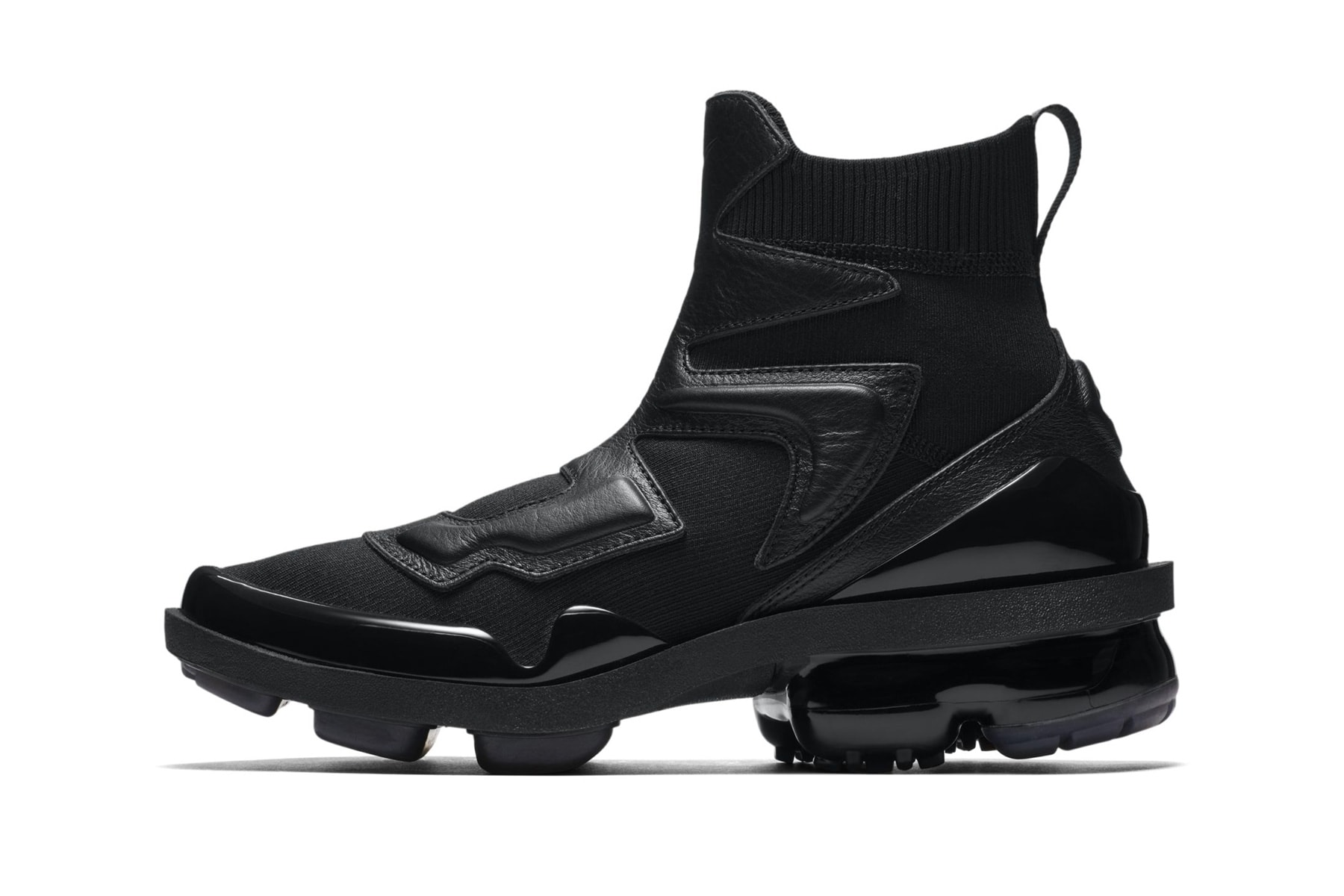 Nike Air VaporMax Light 2 "Black/White" "All-Black" colorway sneaker boot release date price 