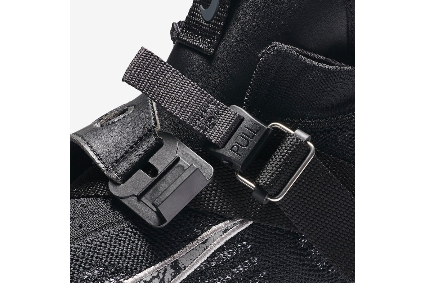 Nike Air VaporMax Premier Flyknit "Black/Metallic Silver"