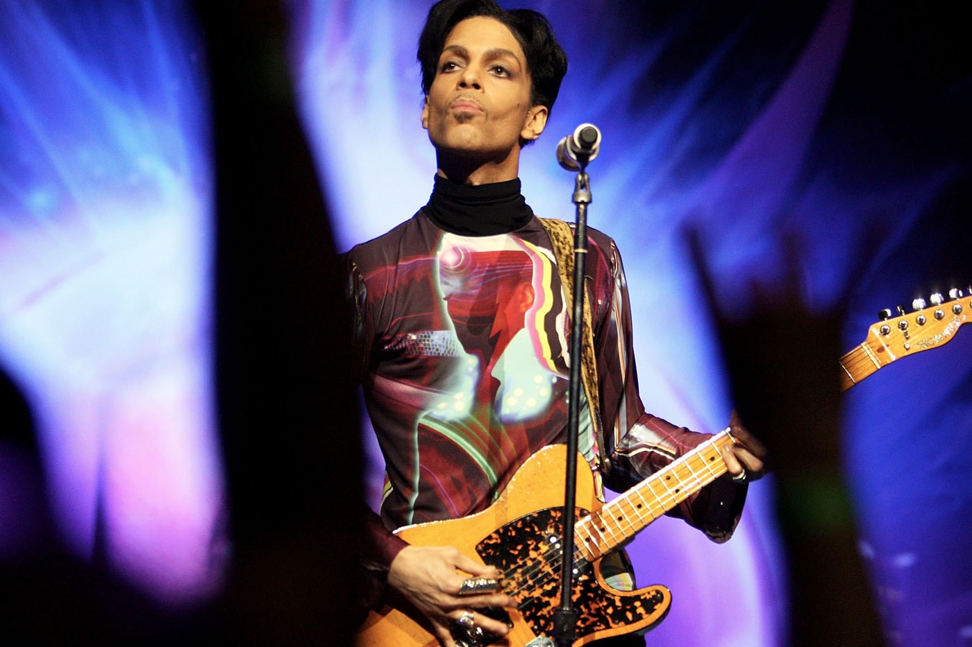 Prince Says "Record Contracts Are Like Slavery," Defends TIDAL