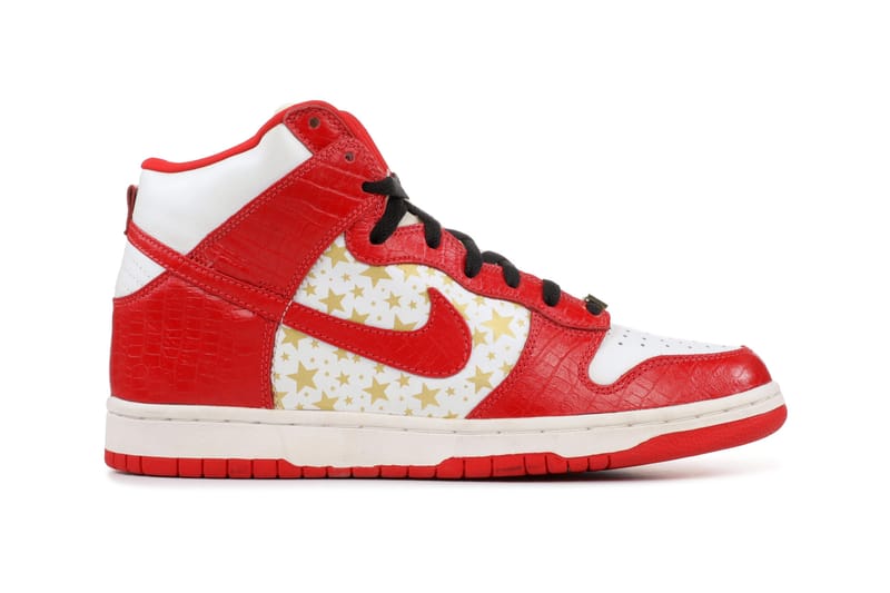 supreme x nike dunks