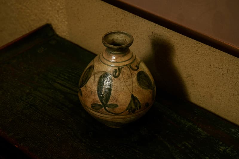 visvim dissertation survey Craftworks Richo Dynasty Risei pottery artwork antique pot porcelain furniture cafe korean culture coffee shop Jeong Yong-hee tokyo august 23 2018 customary
